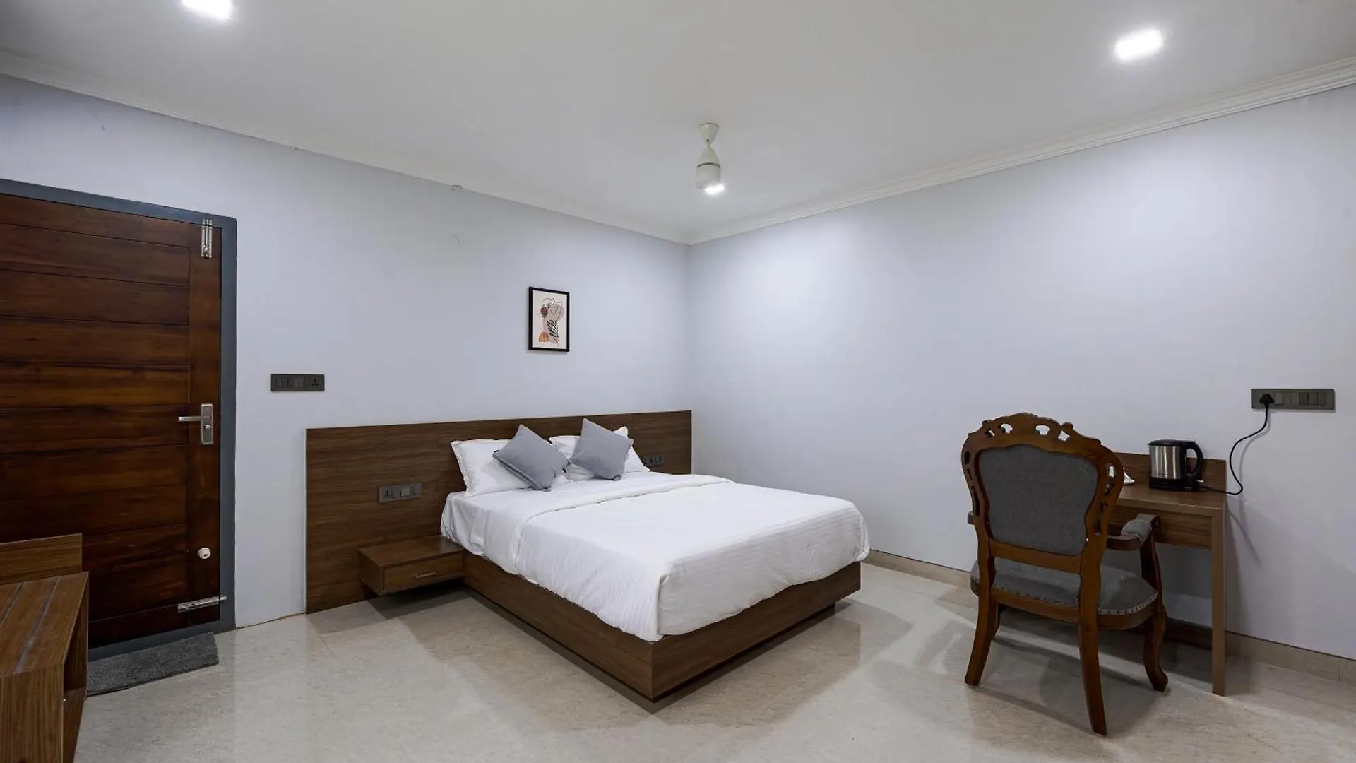 ***  Eve Nest Hotel Kochi India