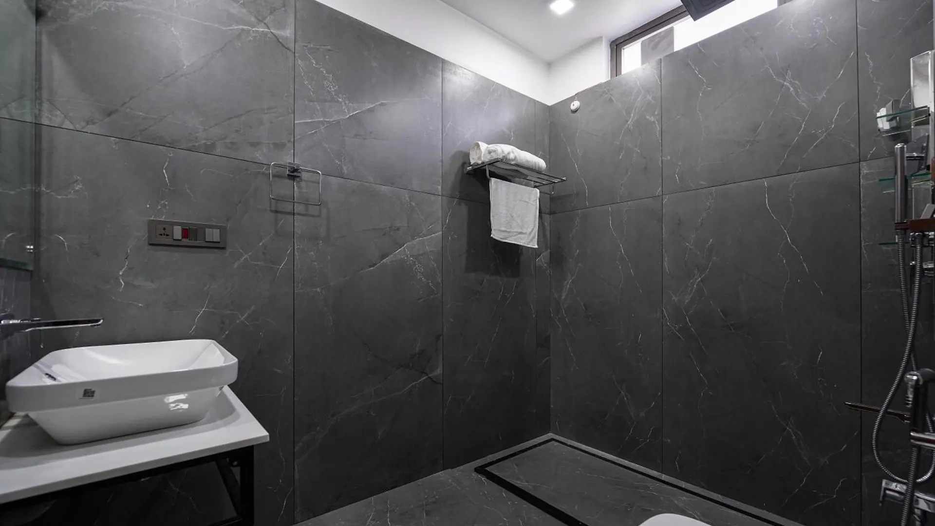 Eve Nest Hotel Kochi 3*,  India