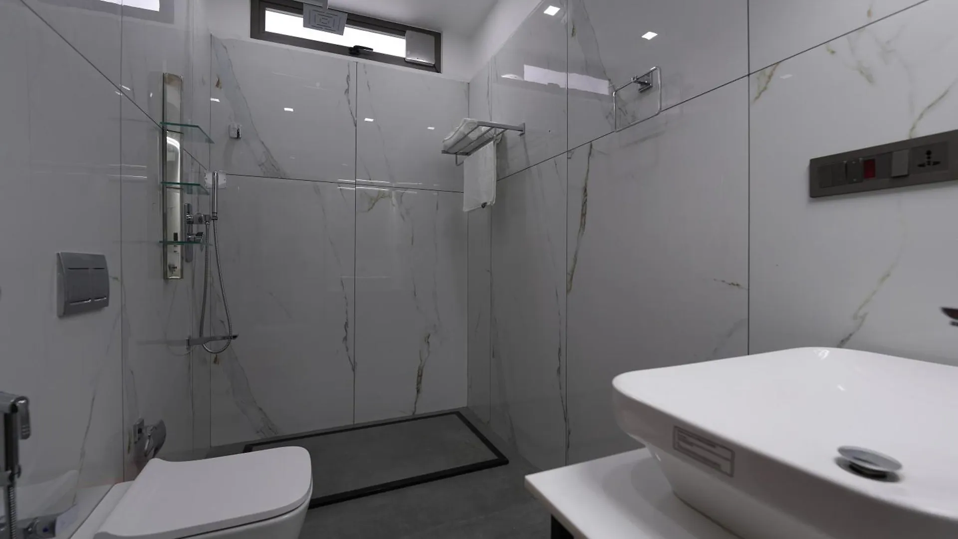 Eve Nest Hotel Kochi 3*,